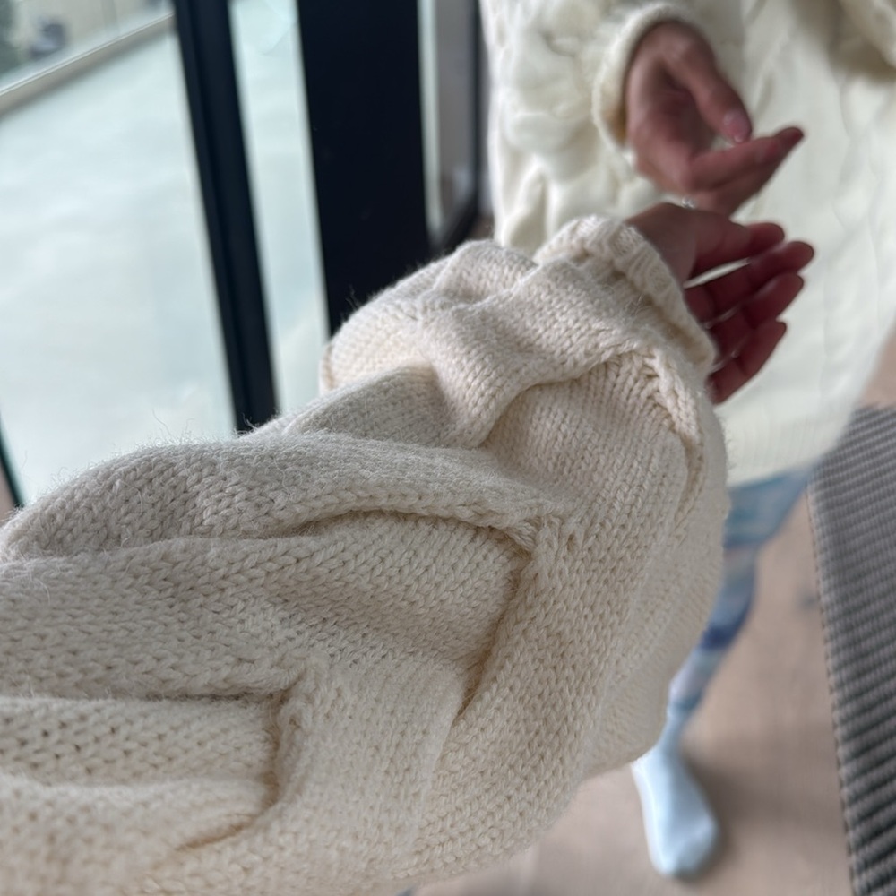 Acoa Cream Knit Sweater View 4